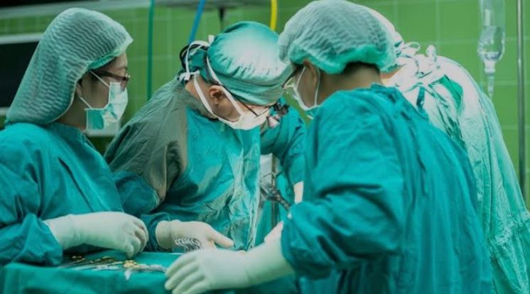 Defesa sobre estrutura de saúde pública de caráter permanente