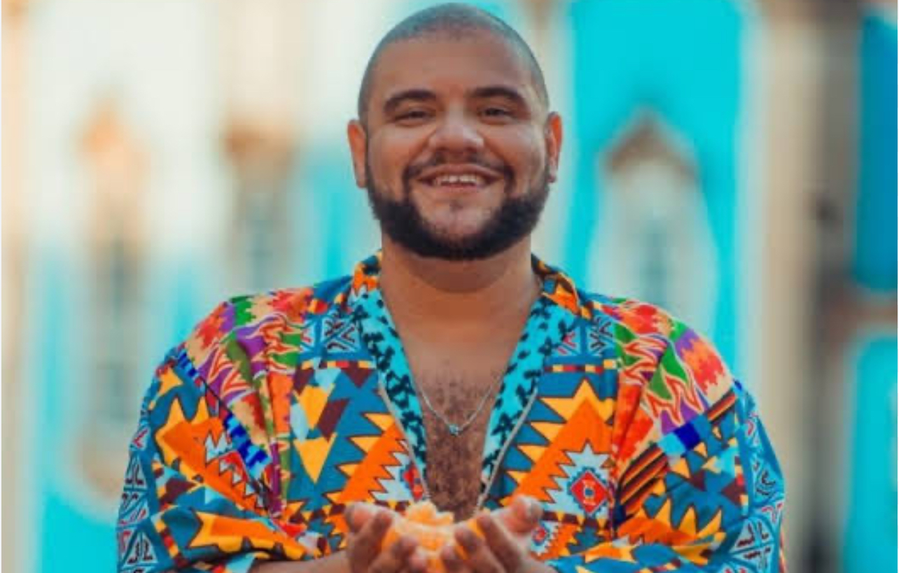 Samba do Carmo comandada por Gominho