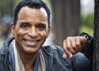Jon Secada