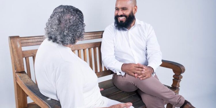 Cuidar de Pessoas Idosas: dicas práticas pra aliviar a sobrecarga mental