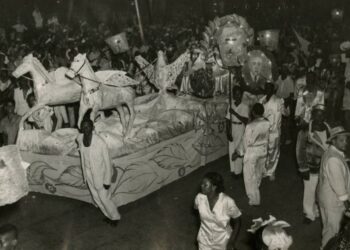 Escolas de samba: quando tudo se iniciou