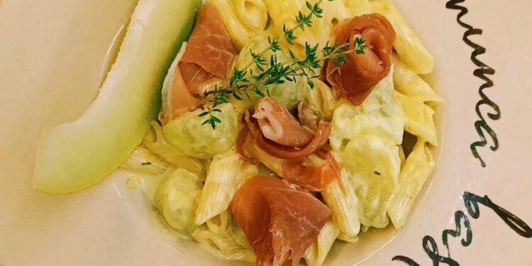 Penne com Melão e Parma