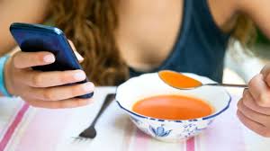 Sabotagem? O uso do celular sem noção de tempo