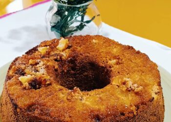 Bolo de Macã