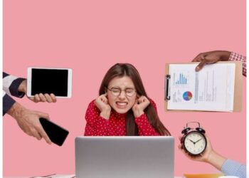 Mulher Viciada nas Redes Sociais: vantagens e desvantagens