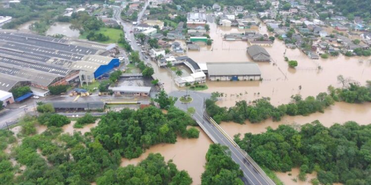 Inundações Urbanas e Impermeabilização do Solo