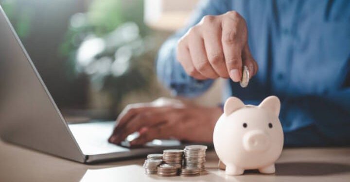 Os Benefícios e Desvantagens de Investir na Poupança