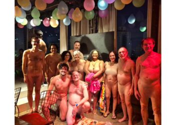 Nudez, escuta e vulnerabilidade