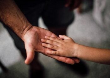 Será que é possível retirar nome do pai por abandono afetivo?