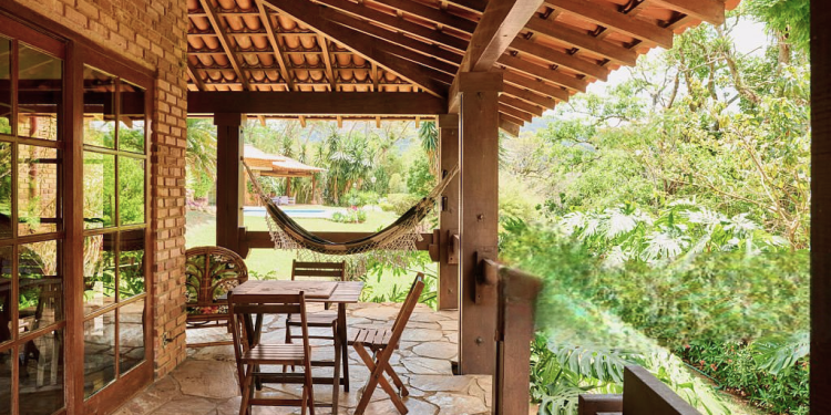 A Polêmica da casa de João Gomes: a arquitetura de visibilidade ou do bem-estar?