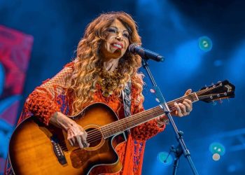 Elba Ramalho: Do São João ao Carnaval numa Energia sem Igual