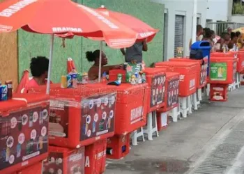 A venda de bebidas no Carnaval da Bahia: negócios que movimentam multidões