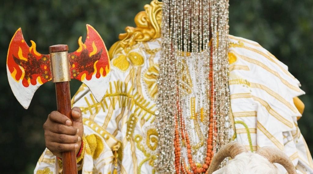 Xangô e o Carneiro: A Força da Justiça e do equilíbrio