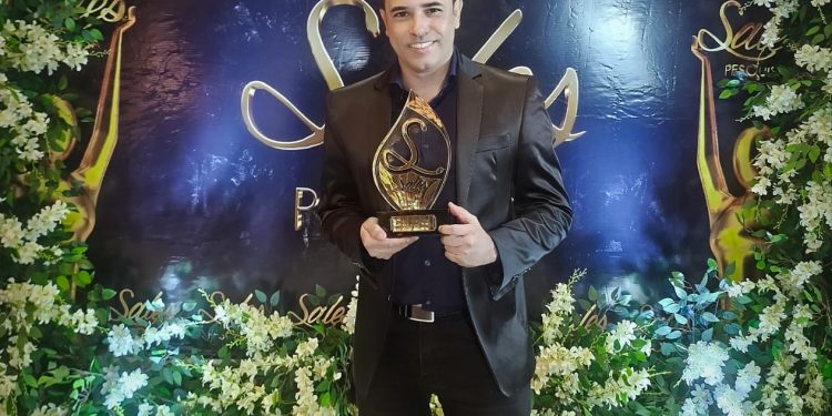 Jornalista Joacles Neto eleito em 1°lugar no Prêmio Sales 2026 como correspondente internacional