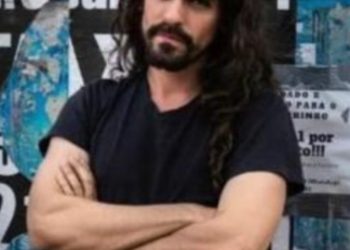 Experiência Artística com o Multiartista Alvaro Neto