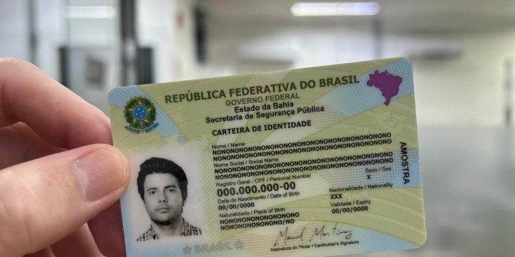 Governo da Bahia inicia emissão da nova Carteira de Identidade Nacional em policarbonato