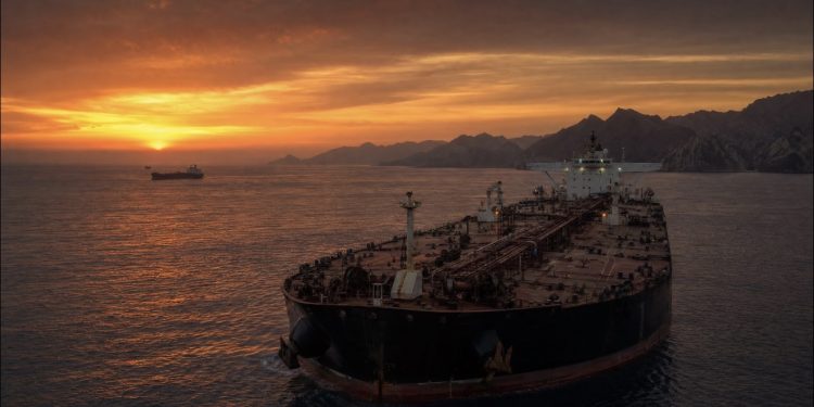 O Choque Geopolítico: Tensão EUA/IRÃ e o novo preço da incerteza no Petróleo