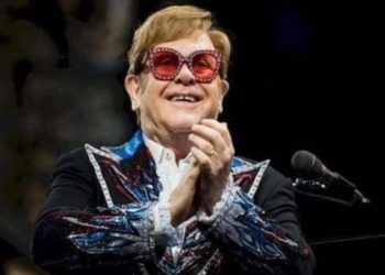 Elton John: o artista mais velho a liderar uma noite do Rock in Rio na sua 8a aparição no Brasil