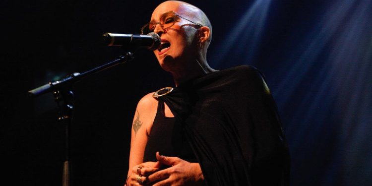 Nila Branco fará turnê na Europa com repertório das grandes cantoras brasileiras