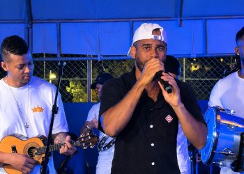 Pagode do Dhell marca presença em show em Salvador